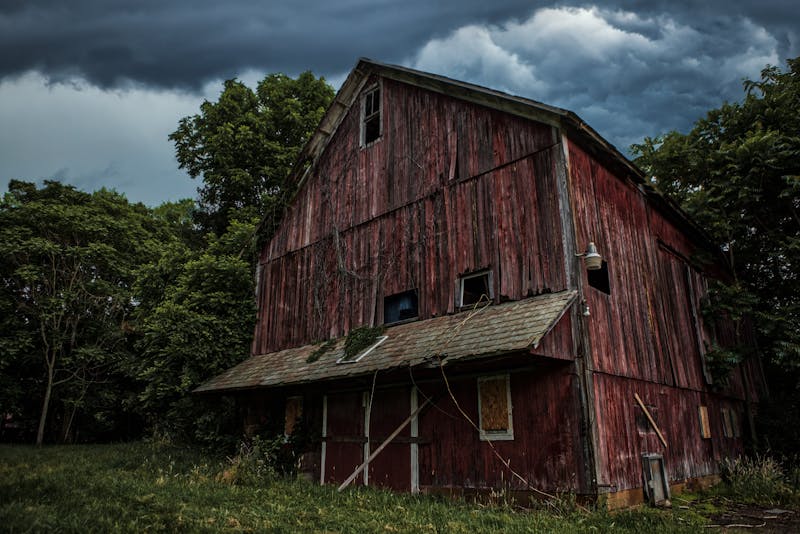 barn in windstorm in texas